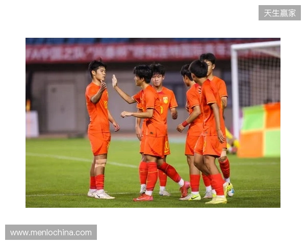 半场-U16中国男足1-1塔吉克斯坦男足U16 袁博涵造点并操刀命中